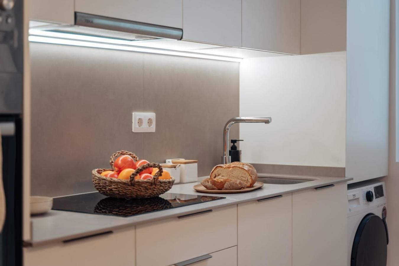 Apartment Casa Lennon Barcelona
