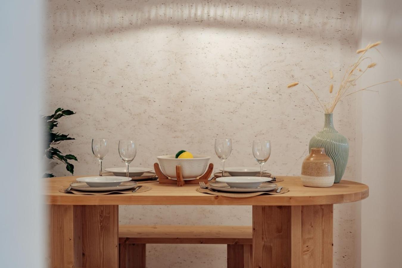 Casa Lennon Apartment Barcelona